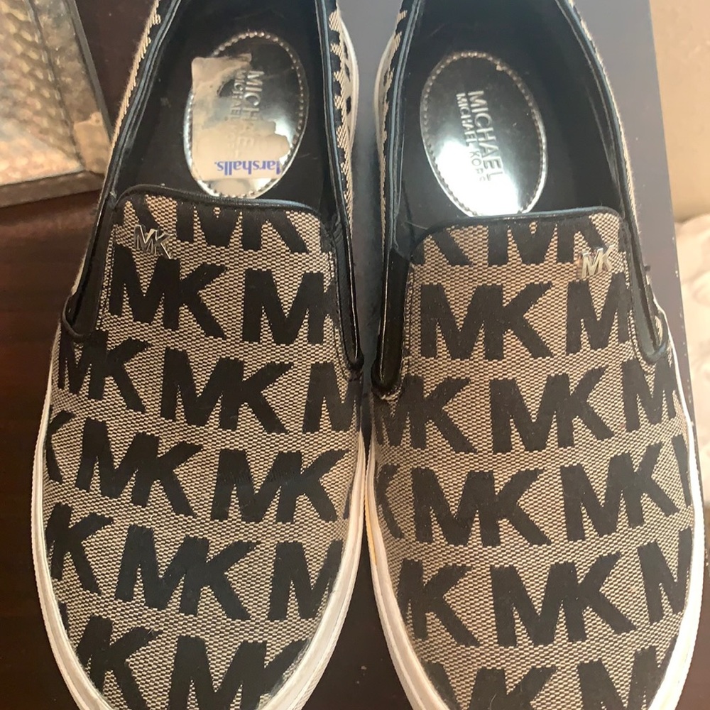 Cute MK slip on sneakers